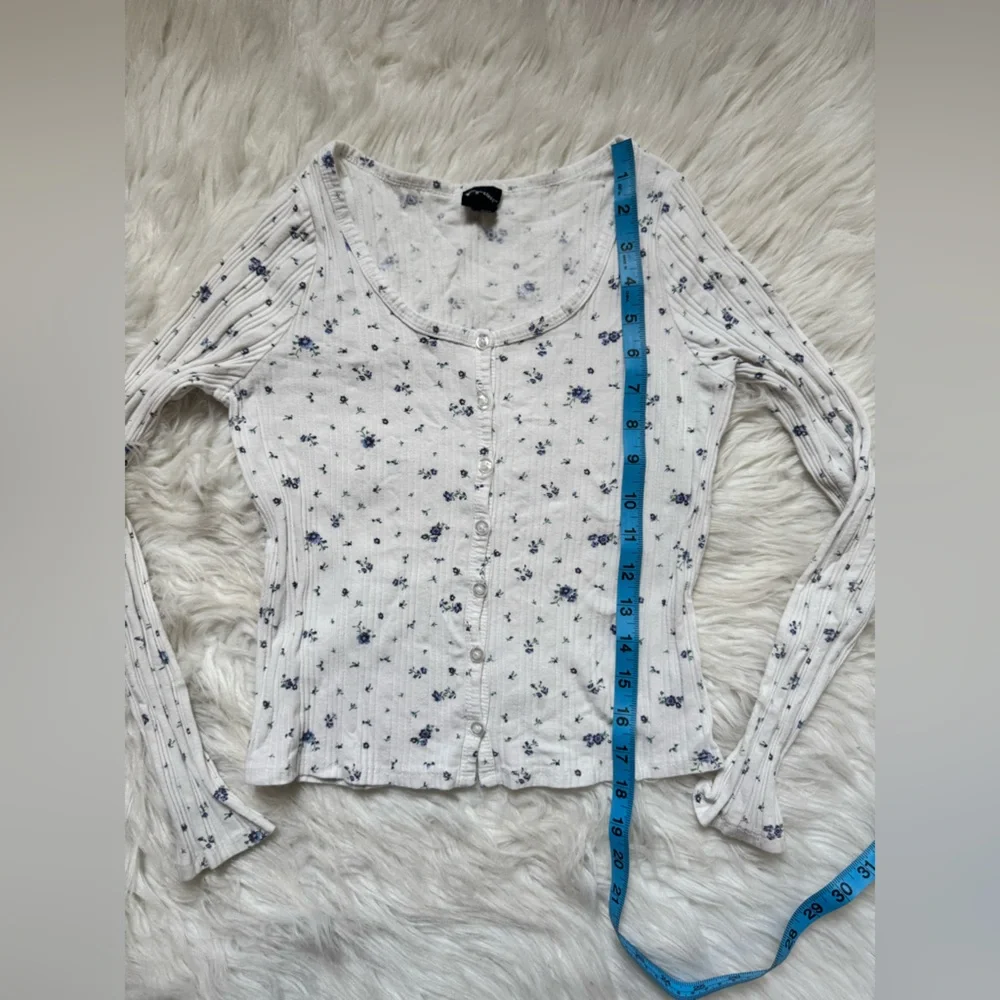 Floral Button-Down Sleepwear Top - Picture 3 of 7